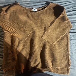Old Navy Women's Tan Crew Neck Sweater